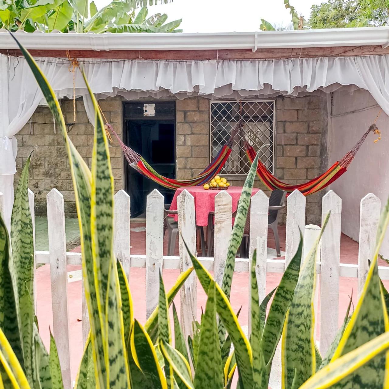 Hostal Corales Tolú Zewnętrze zdjęcie